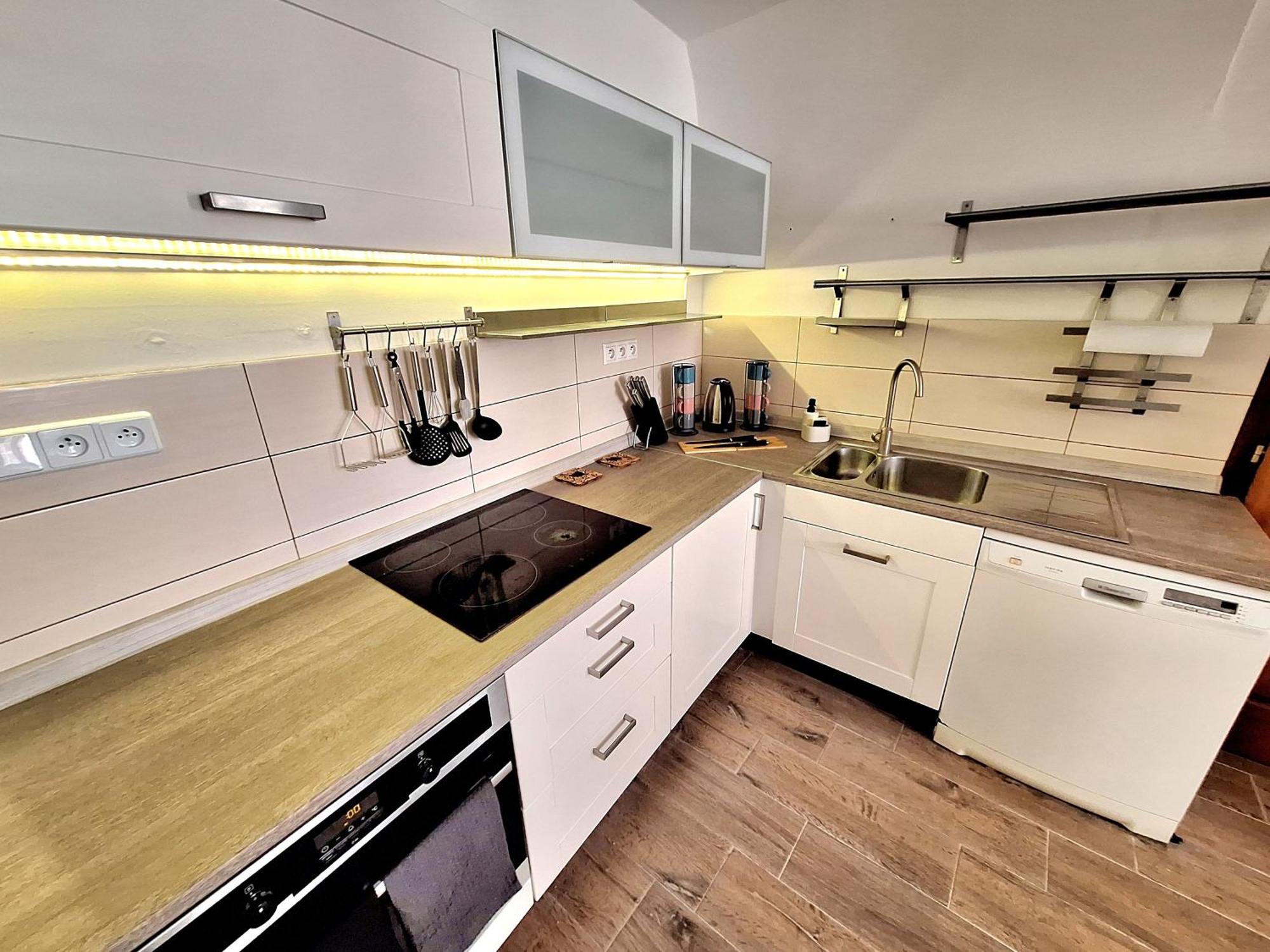 Apartment Emma - Old Town Bratislava Exterior foto